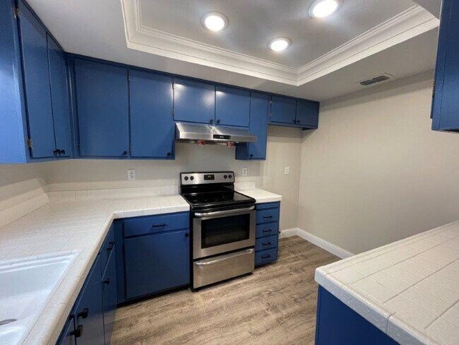 Photo - Updated 3 Bed 1.5 Bath Townhome