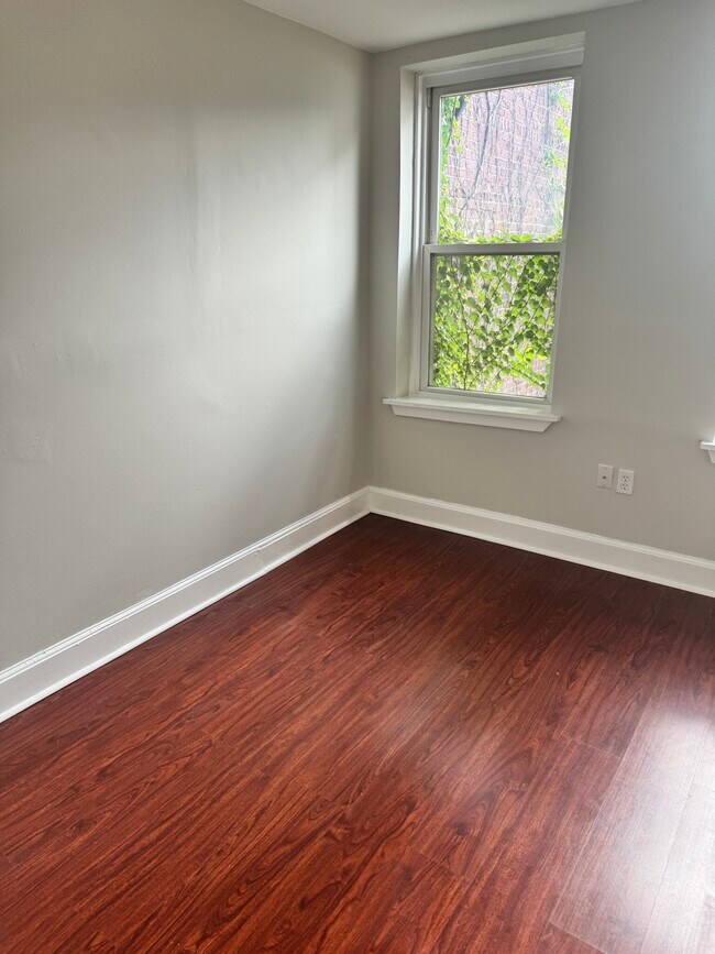 Photo - 93 West Cedar St