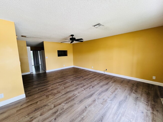 Photo - 5855 Timber Valley Dr