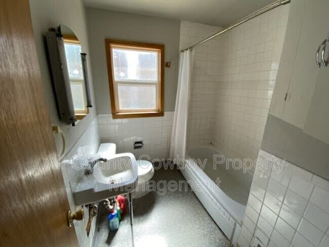 Photo - 1218 E Flint St