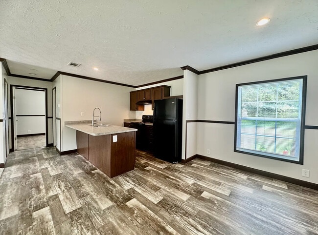 Photo - 1195 Mahone St