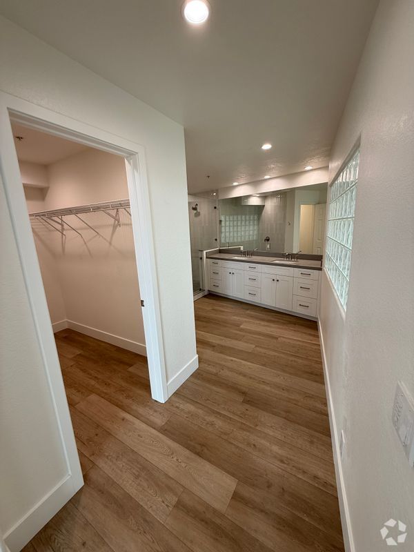 Building Photo - 24582 Del Prado Ave Rental