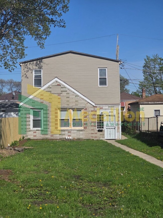 Building Photo - Updated 4-Bedroom Home on a Quiet Block