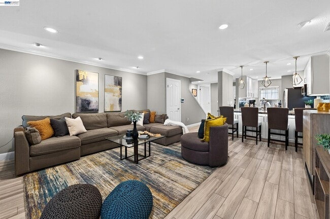 4125 Amberwood Cir
