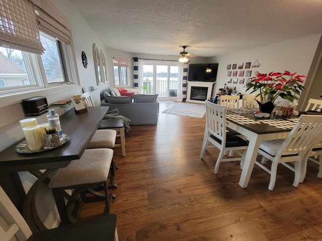 Photo - Lake Front Condo in Battle Creek