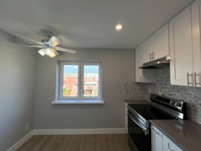 Photo - 61-60 69th Ln Unidad 2