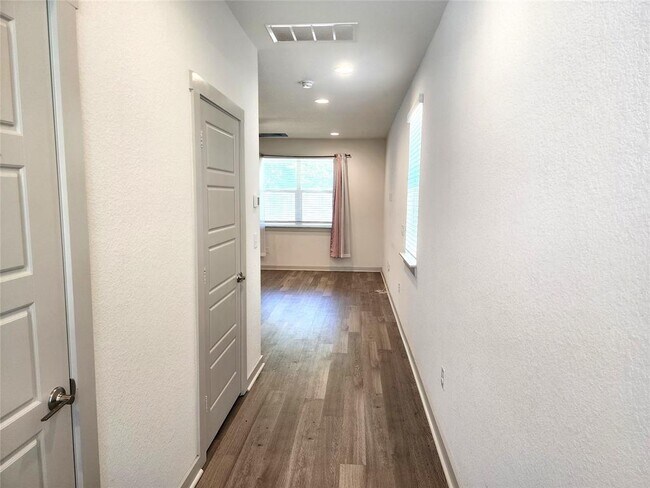 Photo - 1041 Winnsboro Lp
