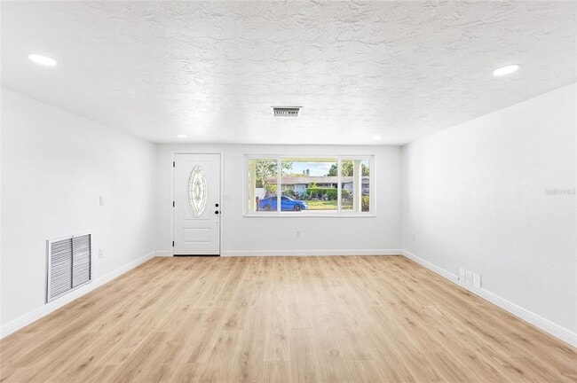 Photo - 6239 7th Ave