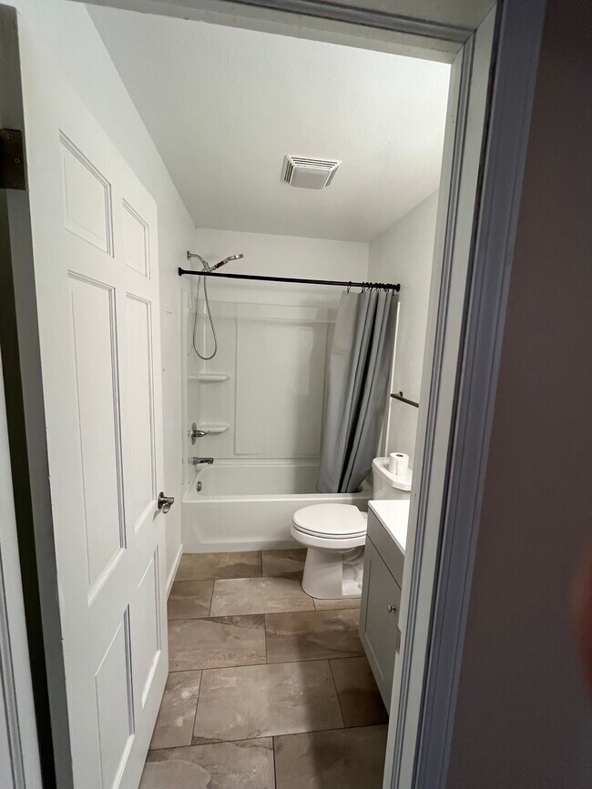 Photo - 828 4th St