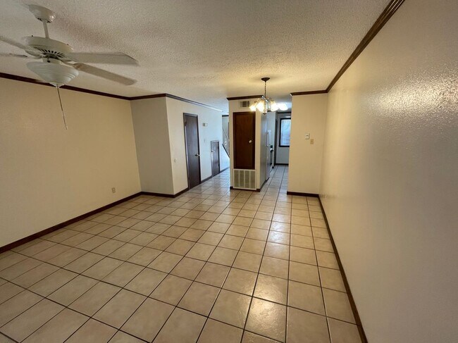 Photo - 1824 Hickory Ave Unidad C