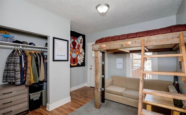 Photo - 620 E Davis St Unit 620 E. Davis