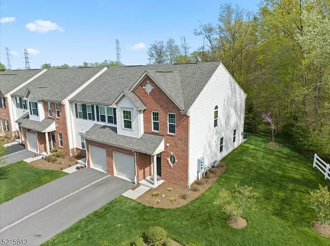 Building Photo - 124 Sundance Dr