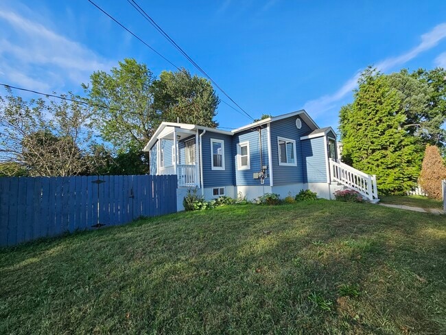 Photo - 619 Birdseye St