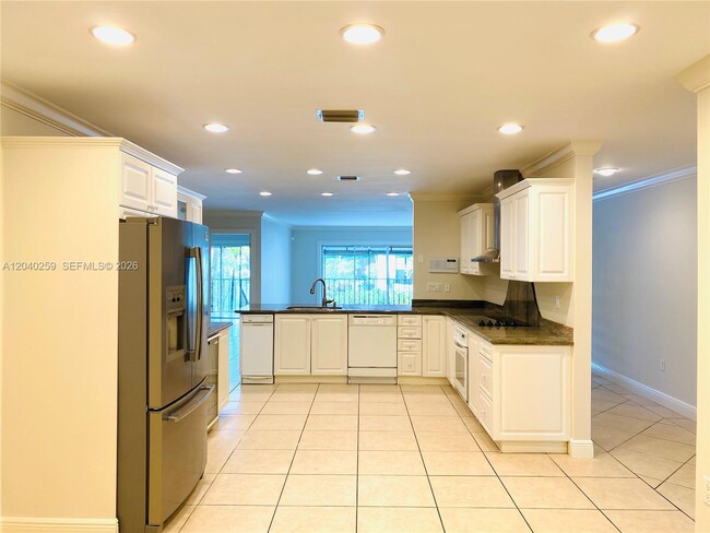 Photo - 15187 Loch Isle Dr W