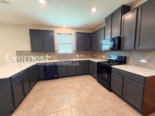 Photo - 13700 Vigilance St
