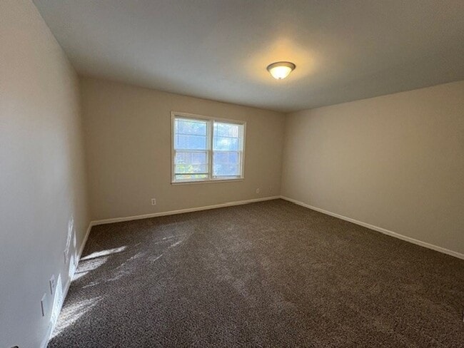 Photo - 145 Pierce Ave Unidad E