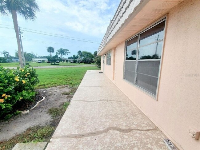 Photo - 201 Bedford Trail Unit 121