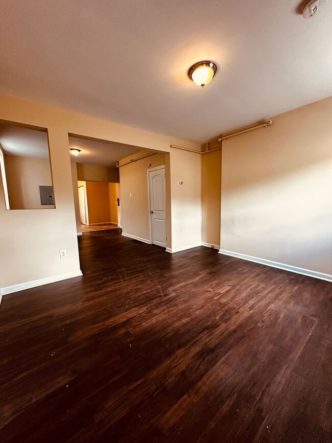 Spacious 4 Bedroom 1 Bath in Marcus Hook! Rental House Rental in