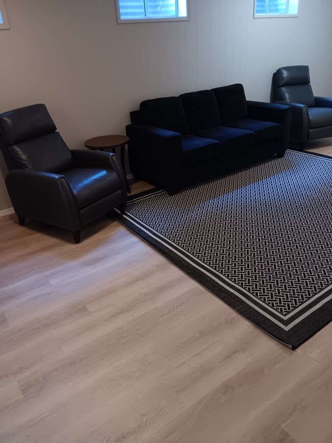 Photo - 604 Bel Aire Ave Unidad Room