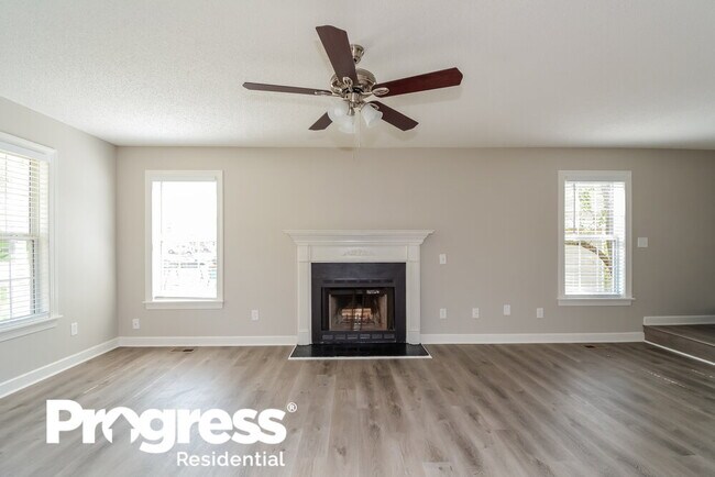 Photo - 805 Wallridge Dr
