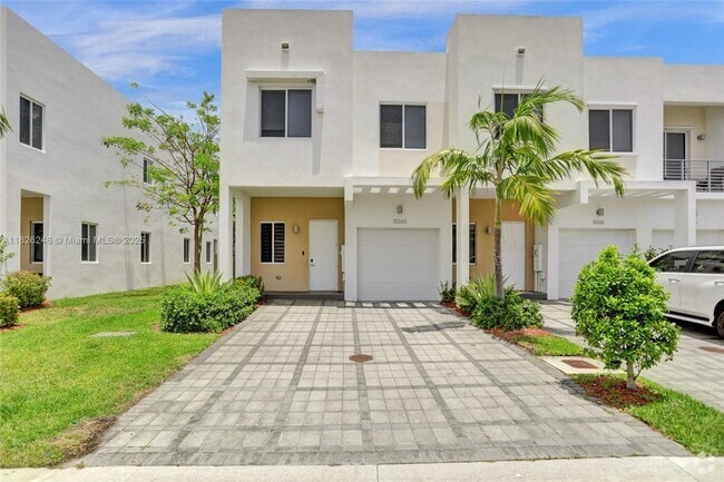 Building Photo - 10265 NW 72nd Terrace Rental