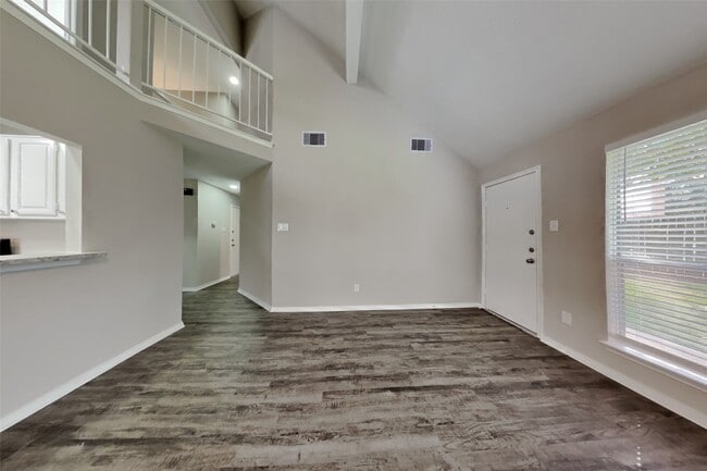 Photo - 2415 Pebbledowne Cir