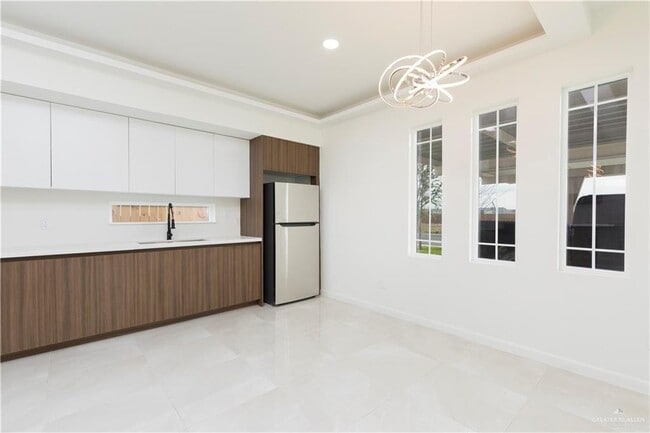 Photo - 14 Providence Ave Unit C