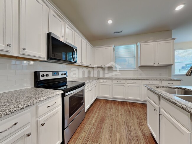 Photo - 4934 Trayton Ave