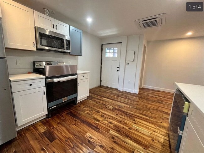 Building Photo - 155 Orange St Unit B