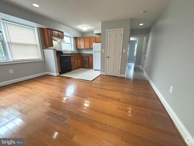 Building Photo - 4800 C St SE Unit 201 Rental