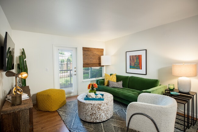 Planta A1 - Sala de estar y balcón - Memorial Heights