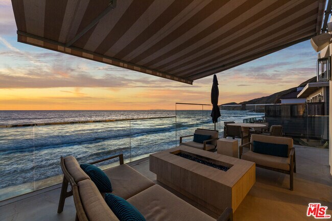 42580 Pacific Coast Hwy