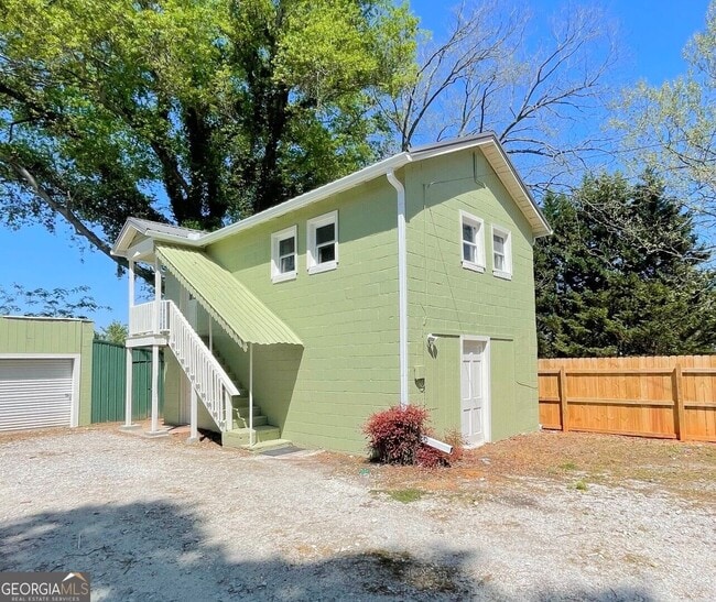 Building Photo - 107 Parson St Unit B