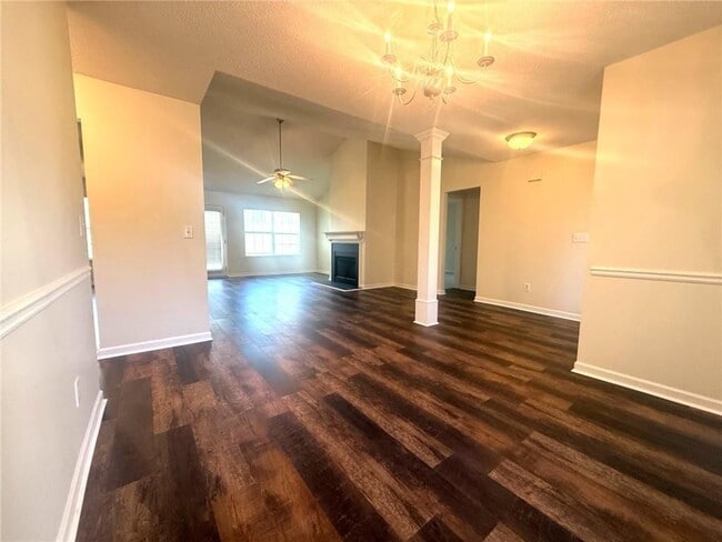 Photo - 164 Paces Overlook Trce