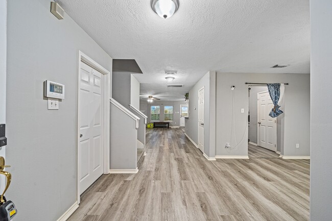 Photo - 6727 High Stone Ln