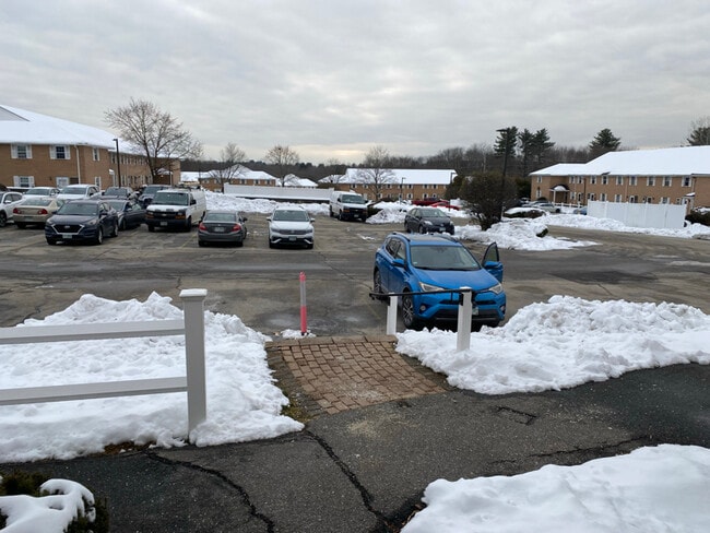 Photo - 105 Elmwood Dr