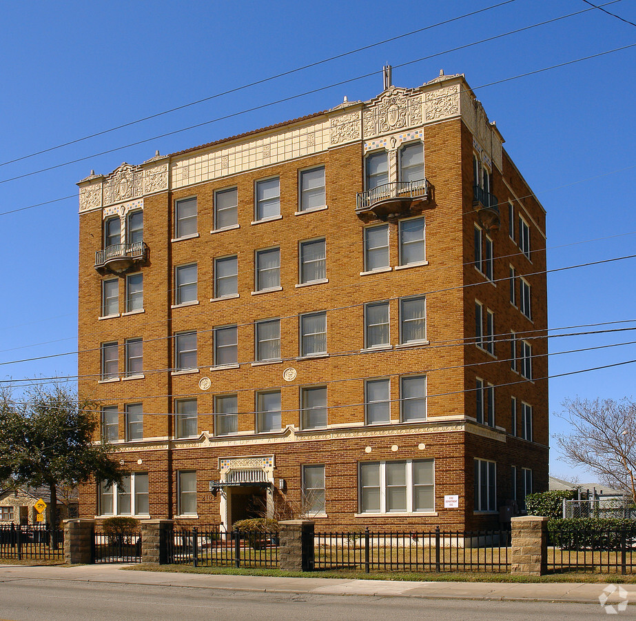 San Pedro Arms Apartments - San Pedro Arms Apartments