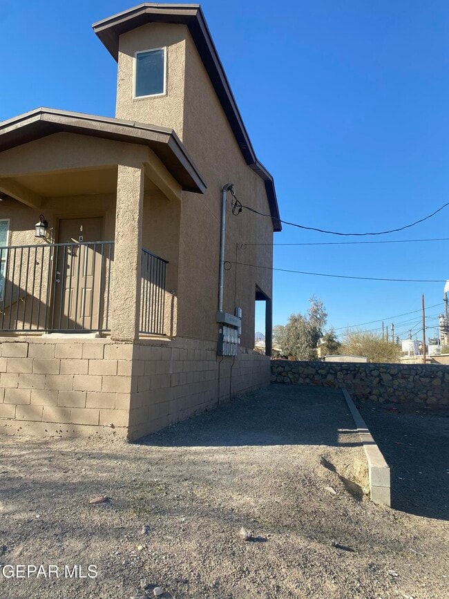 Photo - 108 N Gibraltar Dr