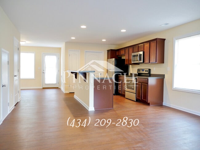 Photo - 2313 Acorn St