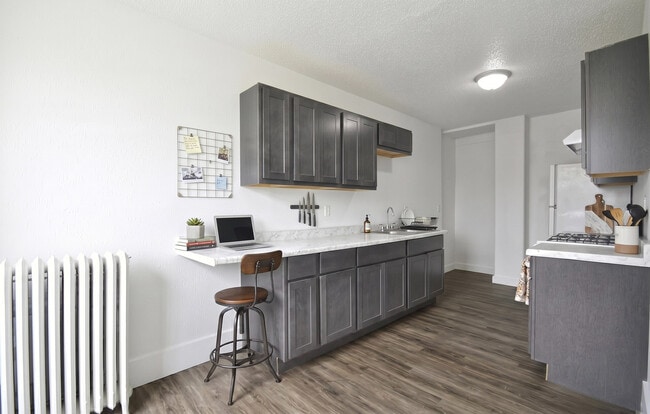 staged kitchen