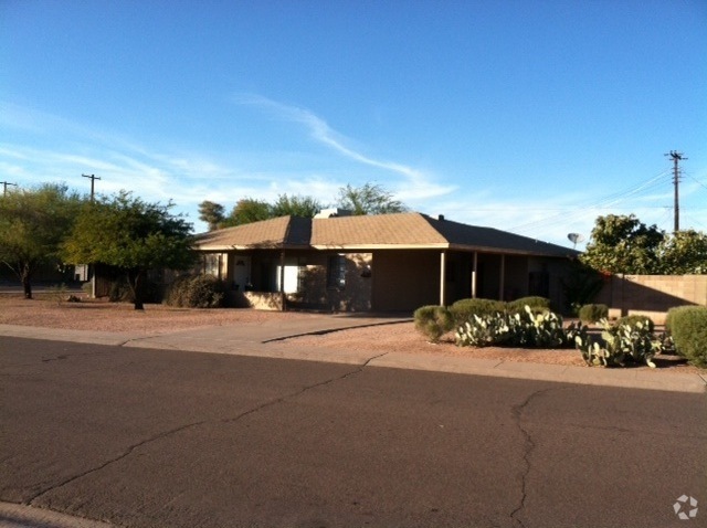 Building Photo - 6802 E Almeria Rd Rental