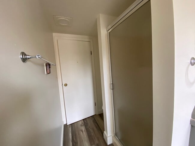 Photo - 12 Loaldo Dr Unit 1 Bedroom