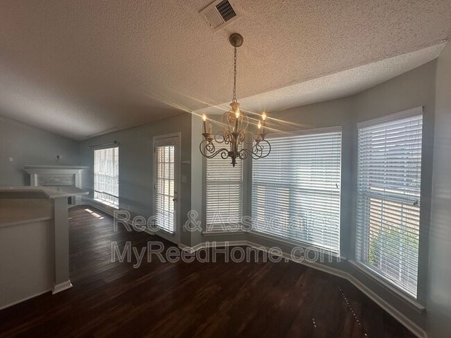 Photo - 11625 Dempsey Dr