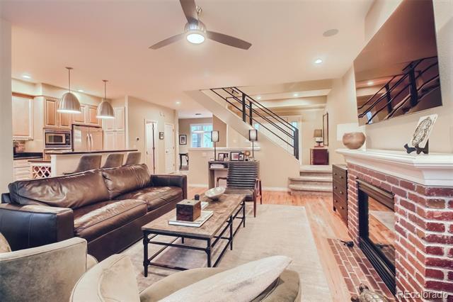 Photo - 365 Josephine St