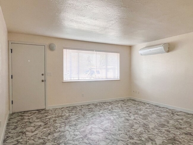 Photo - OWN937 Unidad 260 HOBBS ST