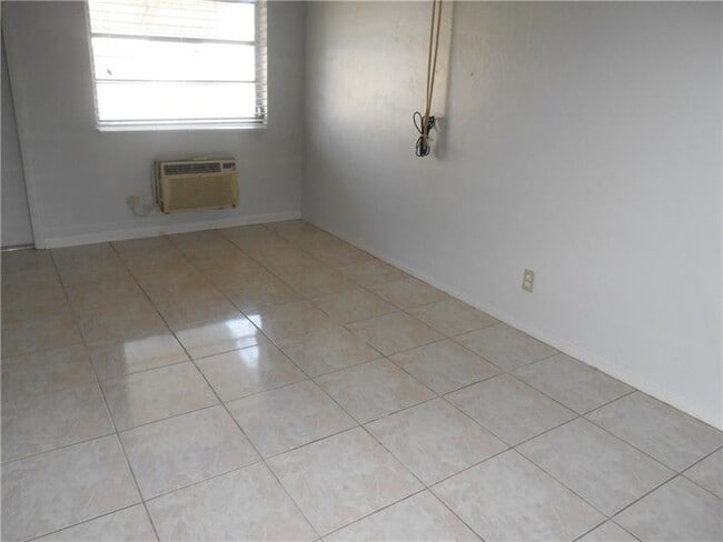 Photo - 2901 Polk St Unit 16
