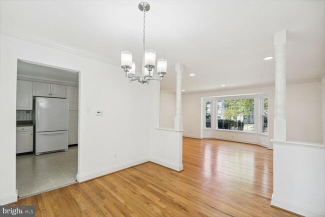 Photo - 5916 Greentree Rd