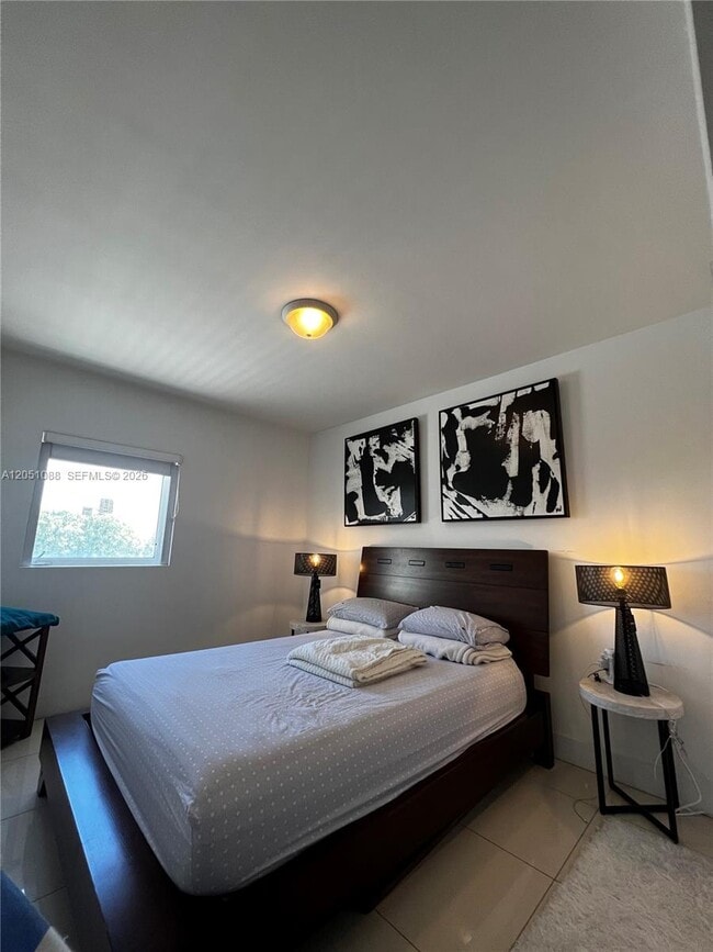 Photo - 2300 NW 7th St Unit 304