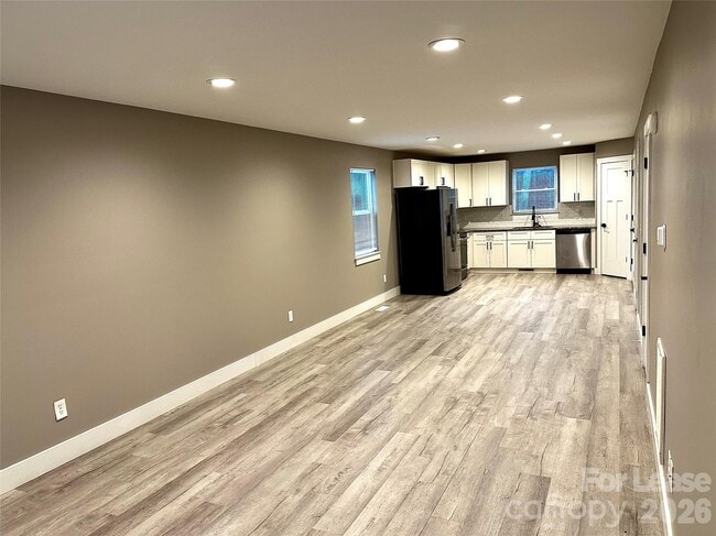 Photo - 110 Carpenter St