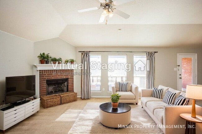 Photo - 5015 Itasca St